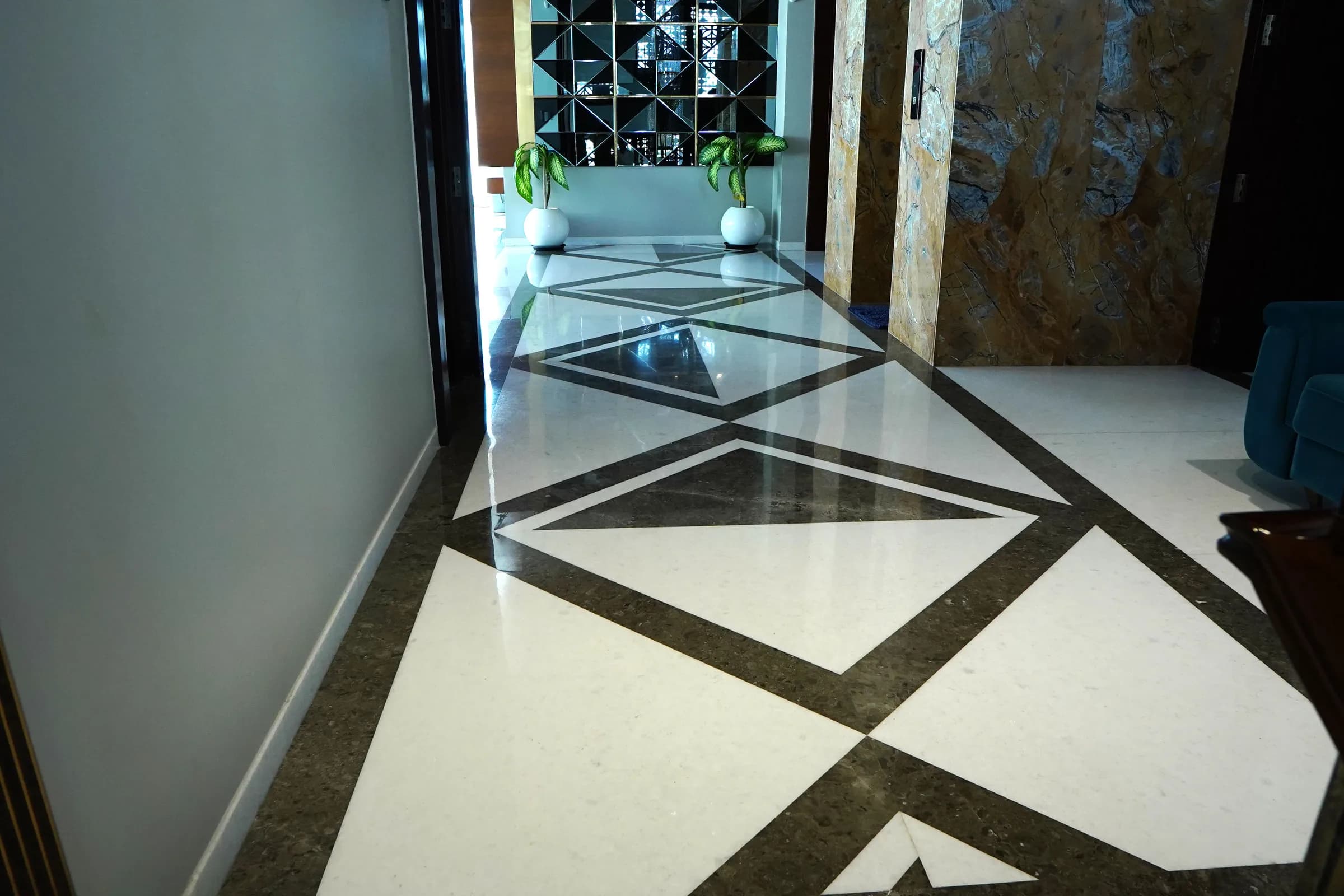 Makrana White